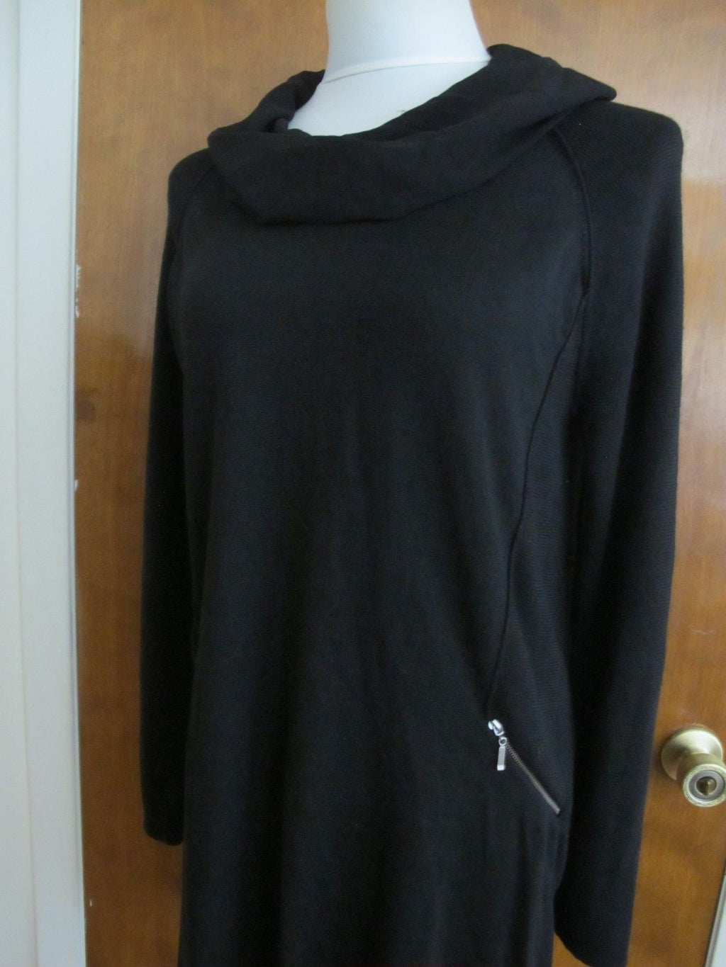 Design History Women's Black Stylish Sweater Dress Size Large NWT