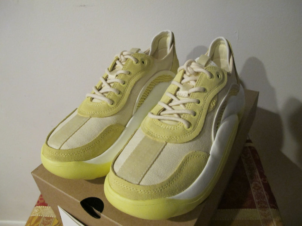 Ugg Australia La Cloud Low Women Slip On Sneaker Shoes yellow white 1107945 sz 9
