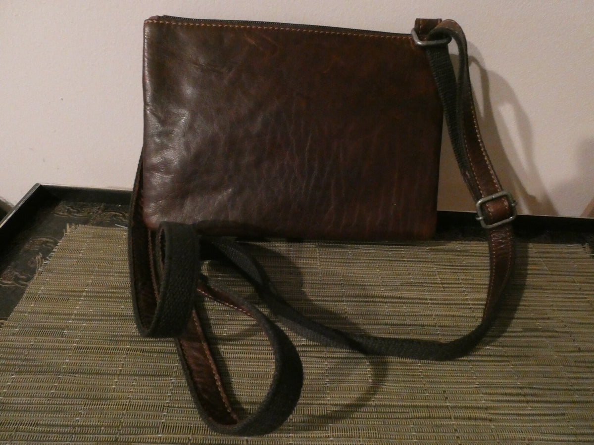 Jack Georges Voyager Women’s Brown Jeanine Leather Wallet Messenger & Cross Body