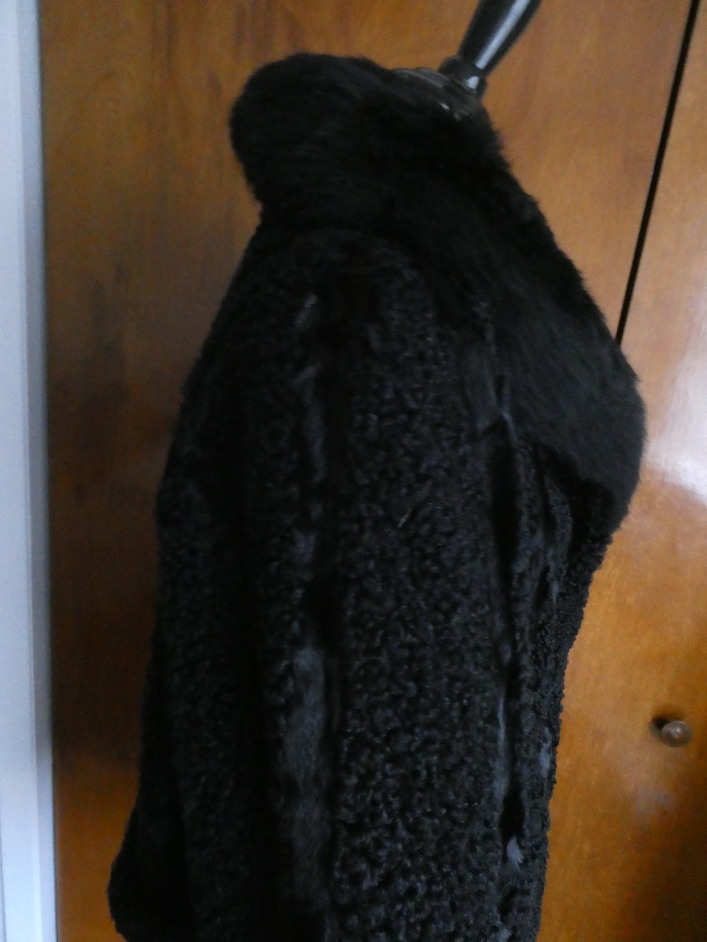 Genuine Karakul Persian Lamb Fur Coat Women’s Black Fur Collar Made in Moldova M