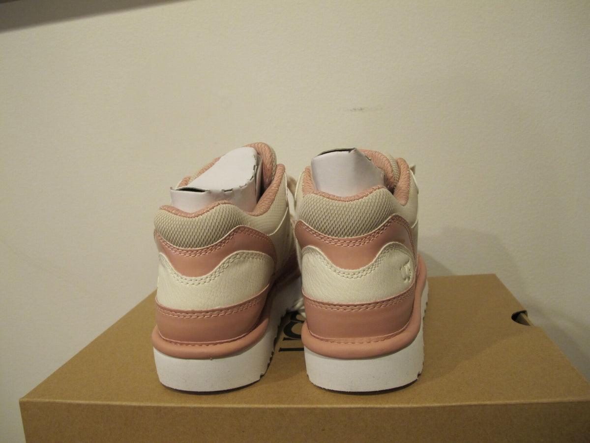 Ugg Australia women's white pink highland heritage sneaker size 7.5 and 8