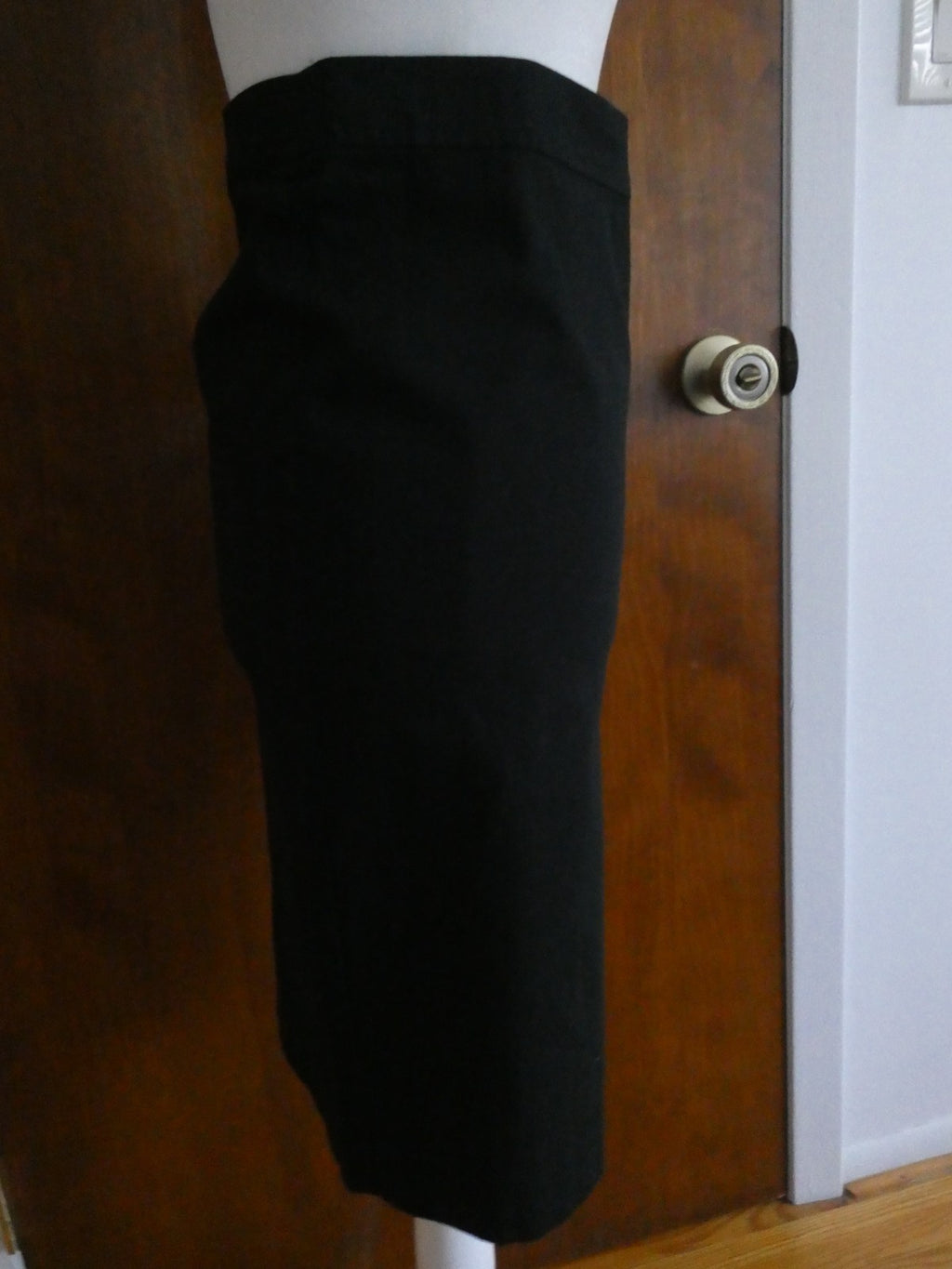 Bebe Black Pencil Skirt Button Front Lined Cotton Knee Length Chic Size 2