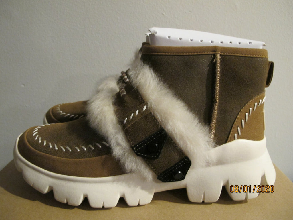 Ugg Australia Women’s Fluff Punk Ankle Boot Suede Sneaker Style 1107309 Size 7