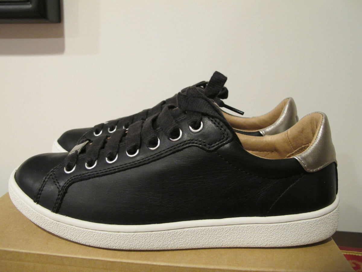 Ugg Australia Women’s Milo Black Leather Sneaker Size 6