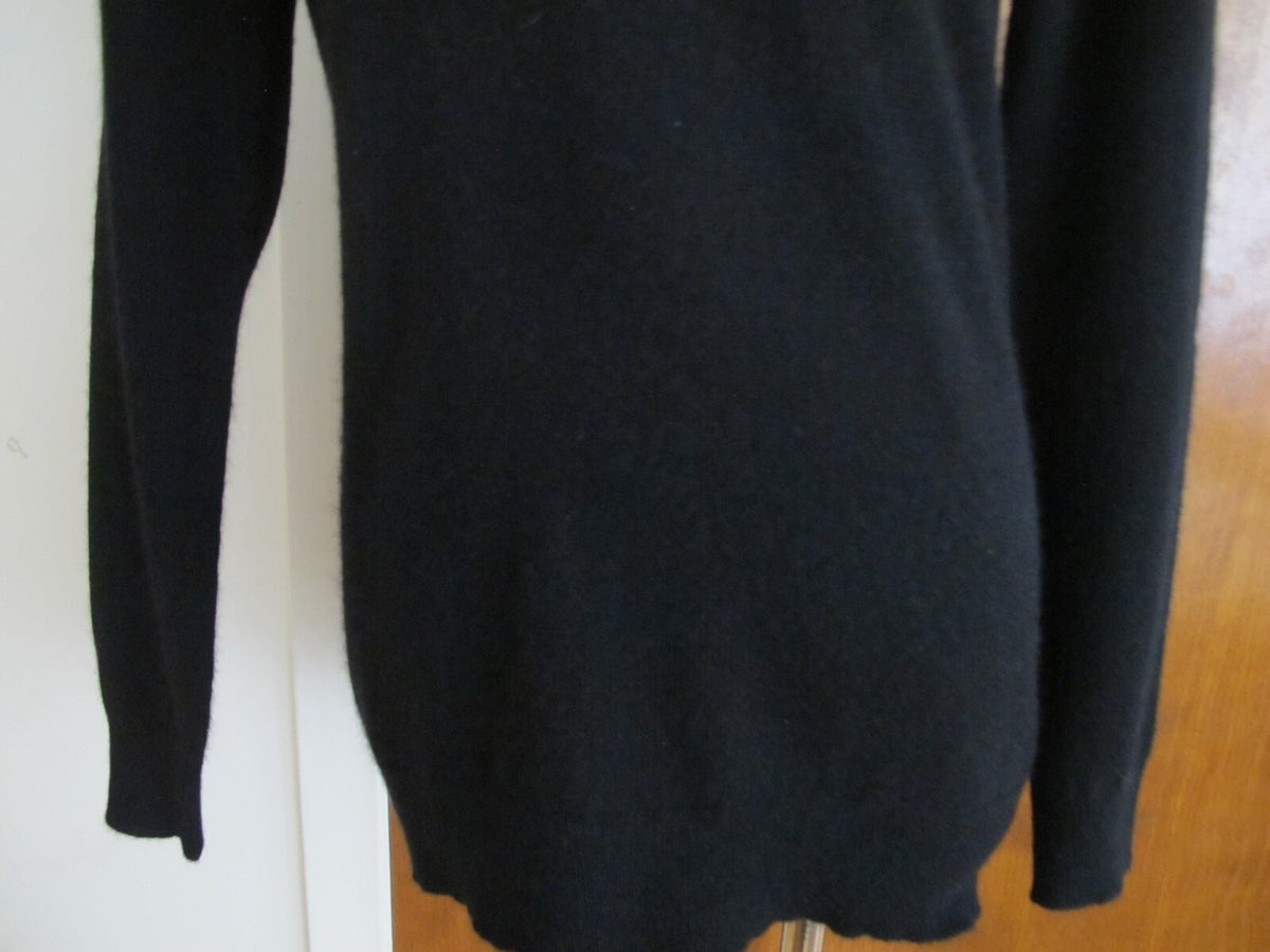 Bloomingdale's Women's Black 2 Ply Cashmere Sweater Size Small