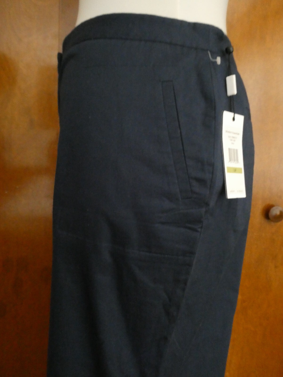 Calvin Klein Woman's Navy lightweight Cotton Summer Capris Pants 14P