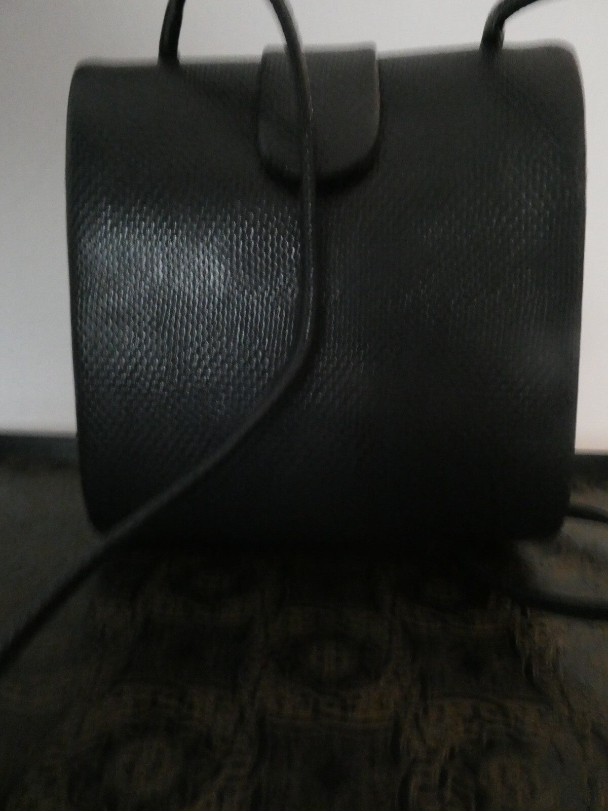 Vintage UK pat Women’s Dark Navy Crossbody Handbag Purse 1519246