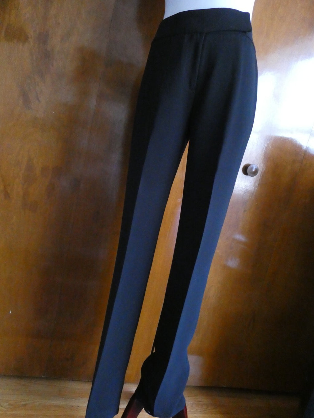 Tahari  women's black dress pants size 2