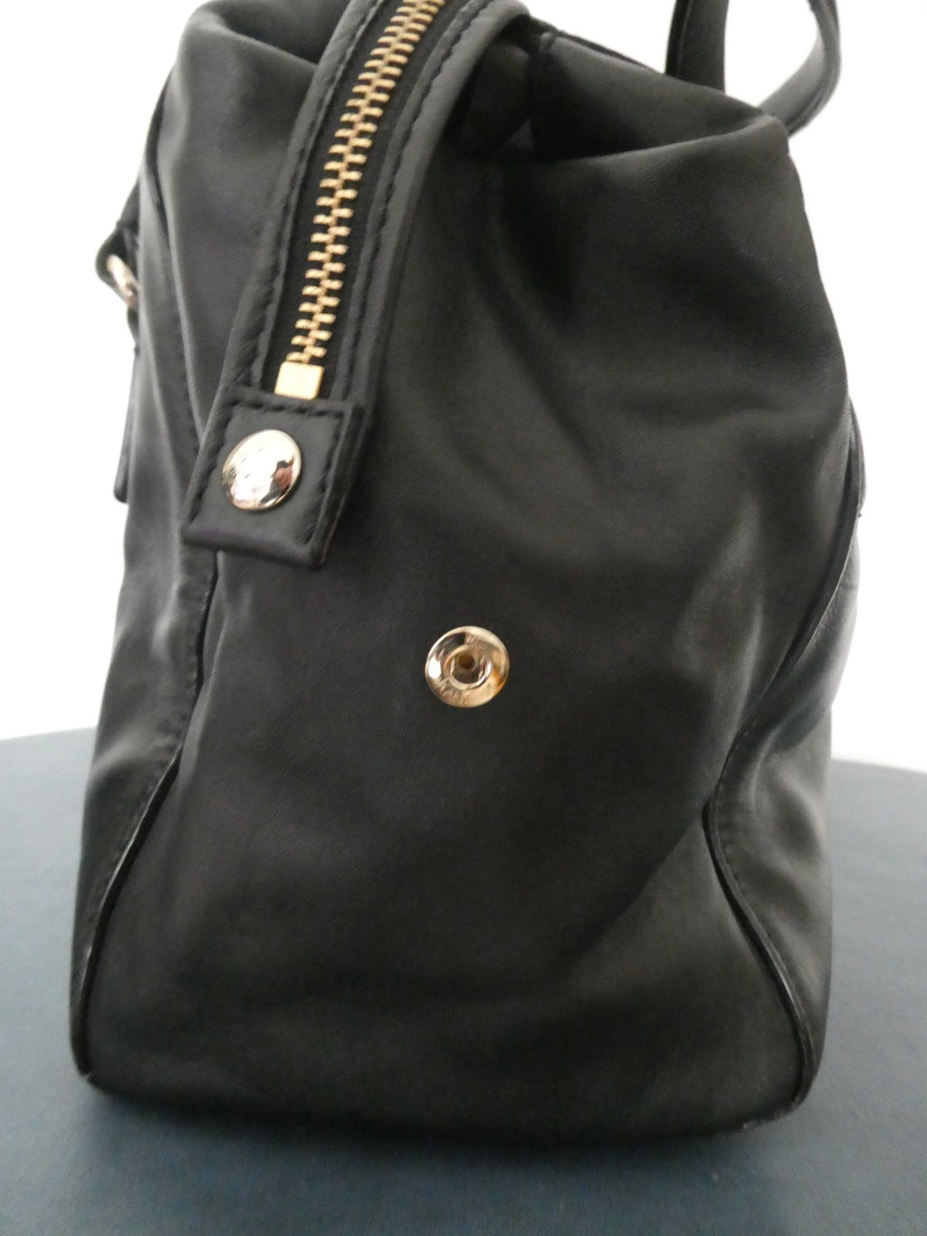 Kate Spade New York Black Leather Satchel Handbag Gold Tone Zip Shoulder Purse