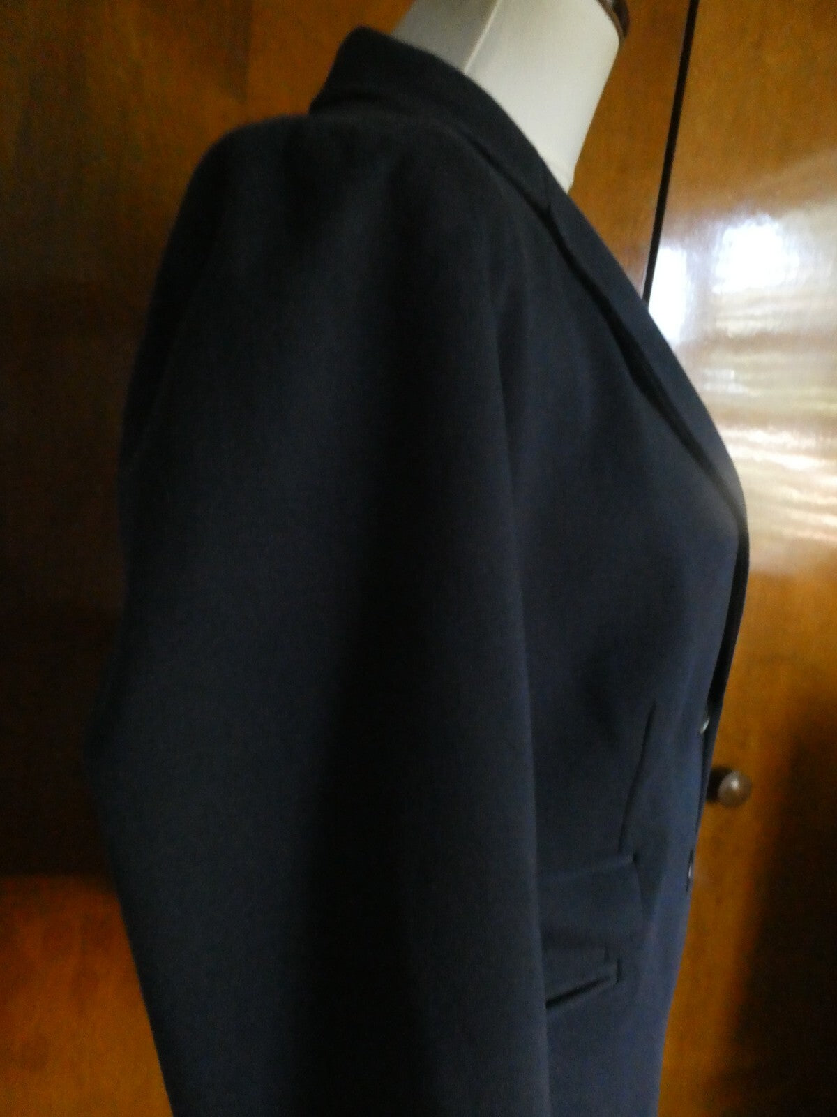 Talbots women’s navy 2 buttons gorgeous blazer Large