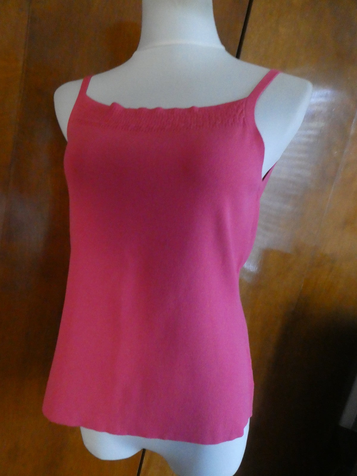 Ann Taylor LOFT women's pink detailed tank top large