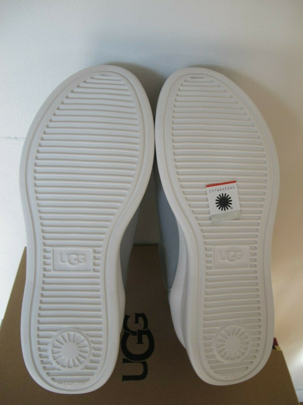 Ugg Australia Women’s NEUTRA Slip On Sneaker Shoes Silver Gray W/1110878