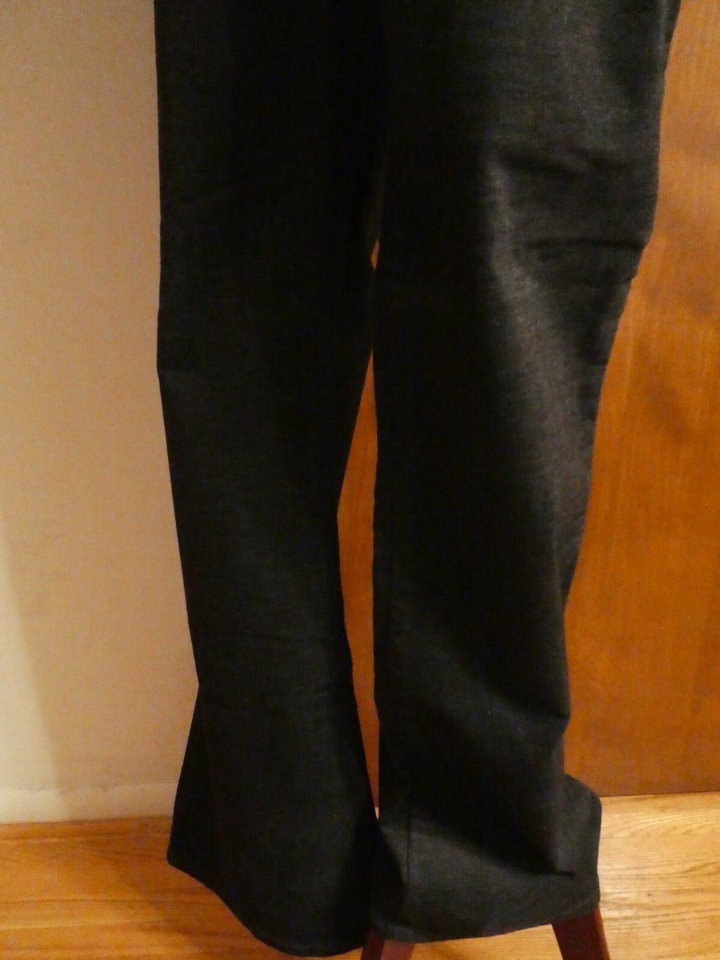 Jones New York Signature Stretch women's gray pants size 10 