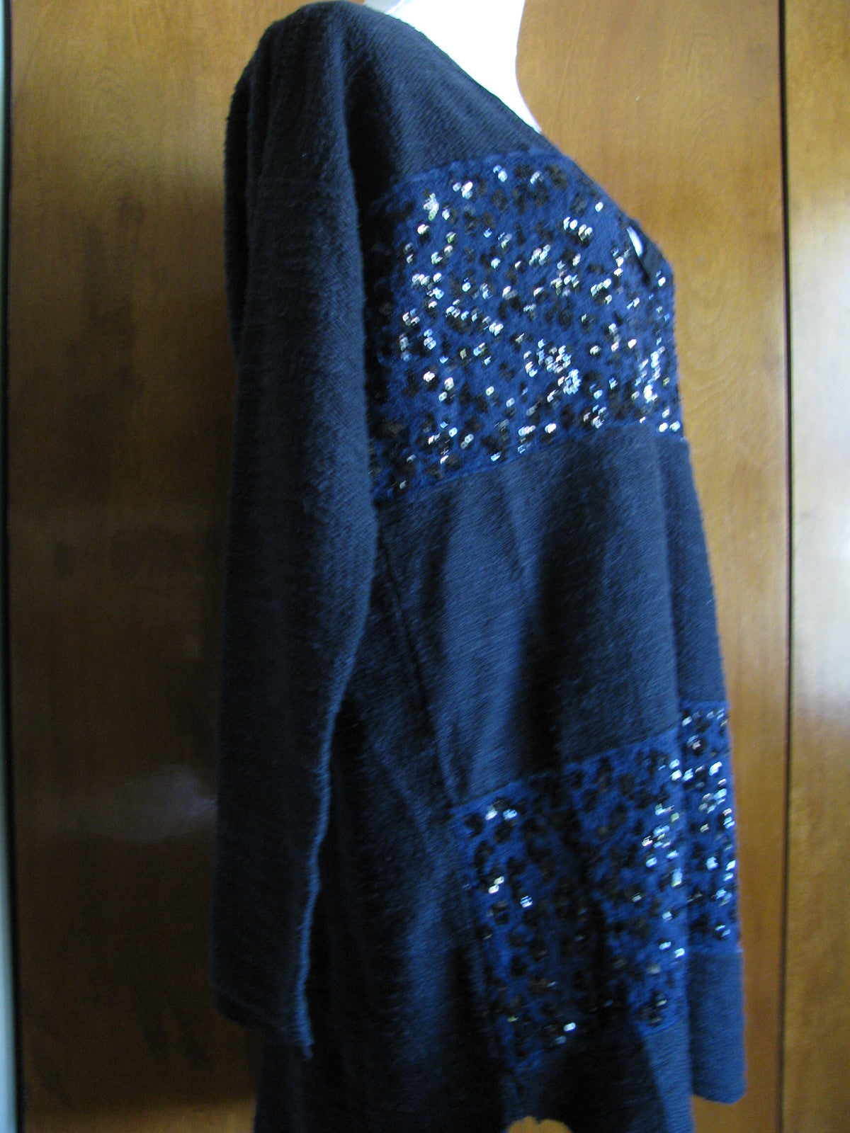 Free People women's navy embellished gorgeous long sweater small 