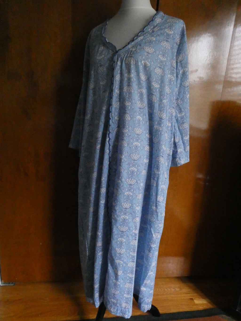 Tucker Nuck Maxi Dress XL Blue Floral 100% Cotton Soft Boho Lounge Caftan