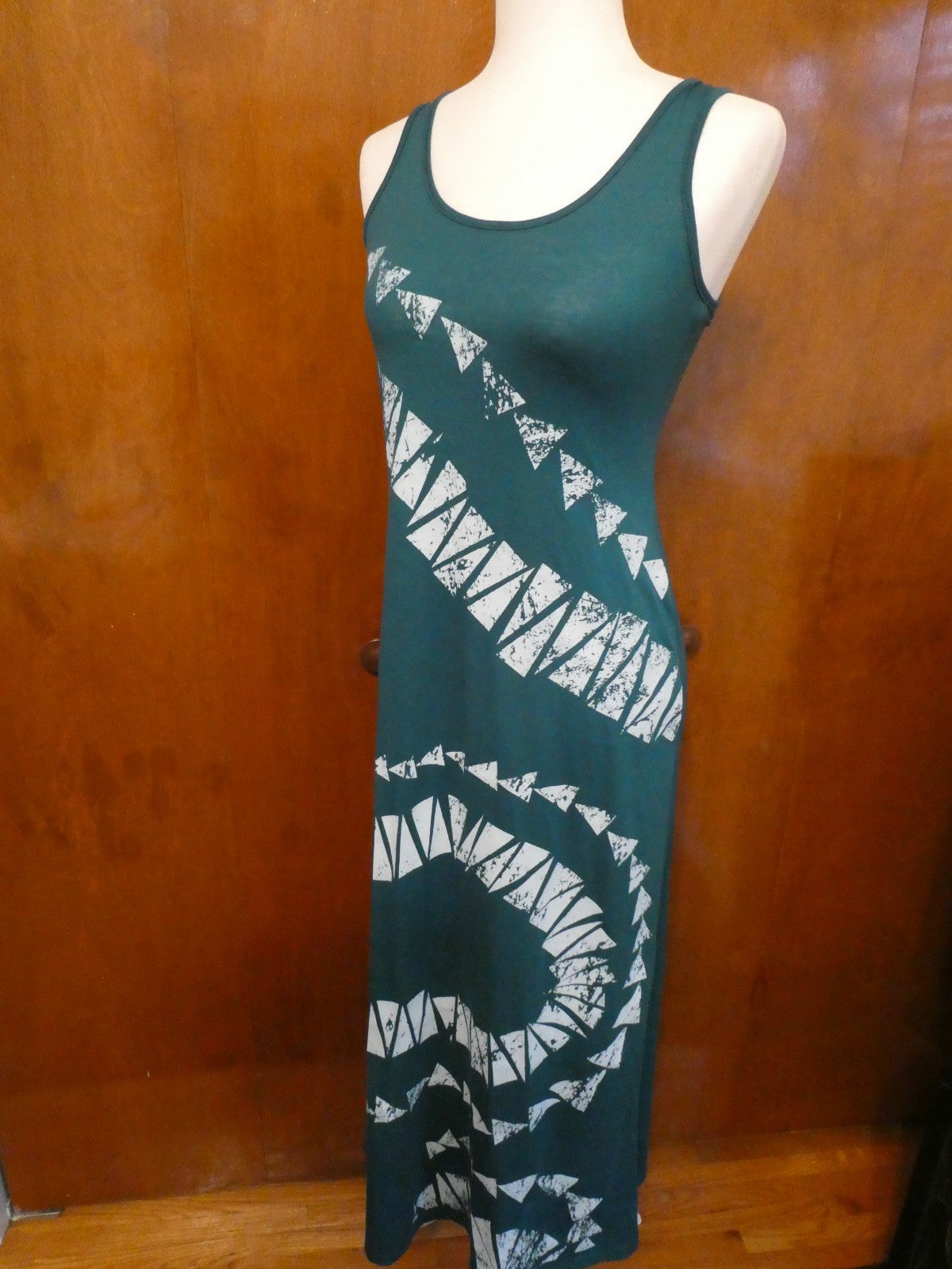 Material Girl Junior Small Maxi Dress Green White Geometric Print Lace Up Back