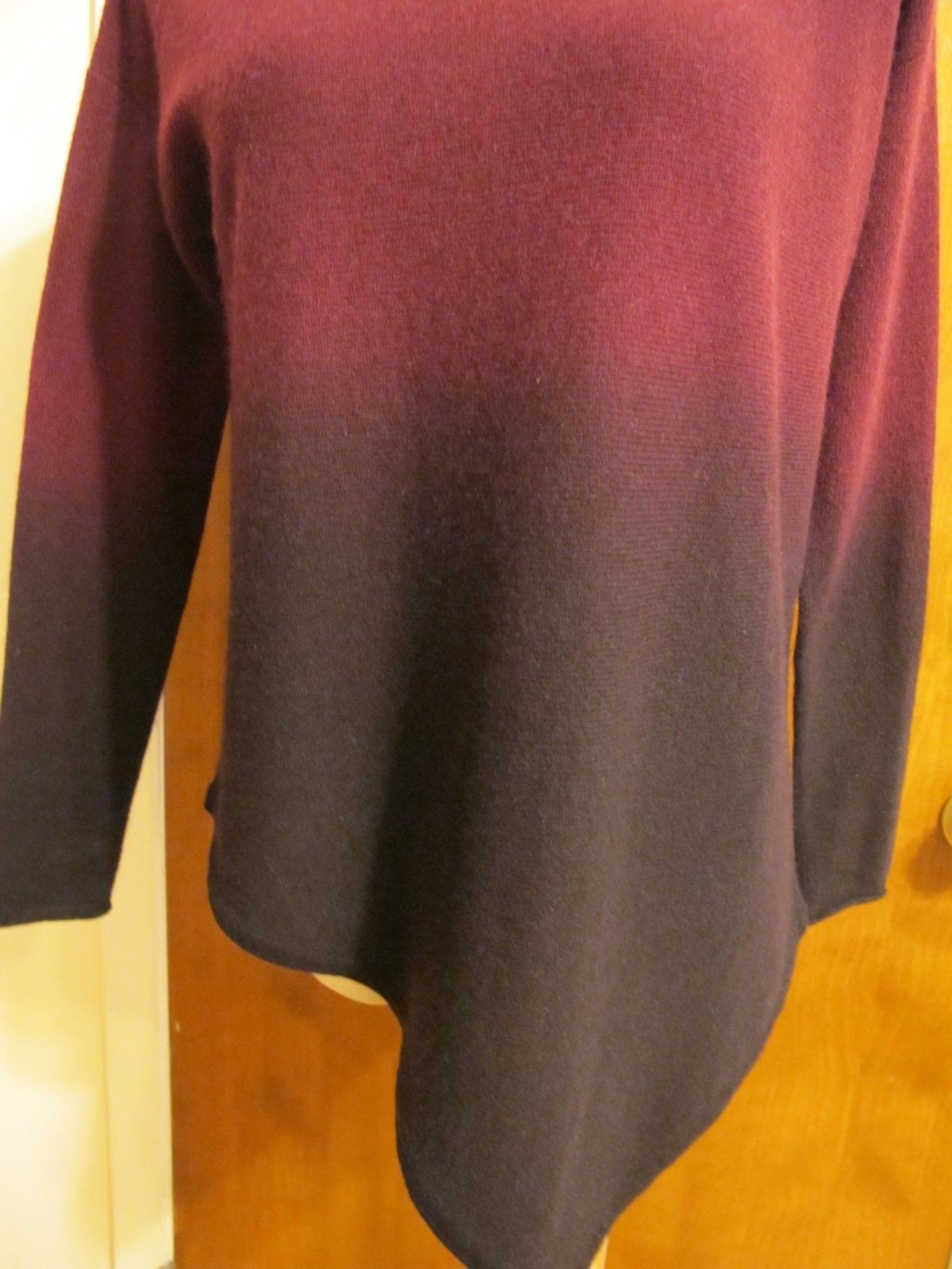 By Bloomingdale’s Womens Burgundy Black 2Ply Cashmere Detailed Sweater Small 