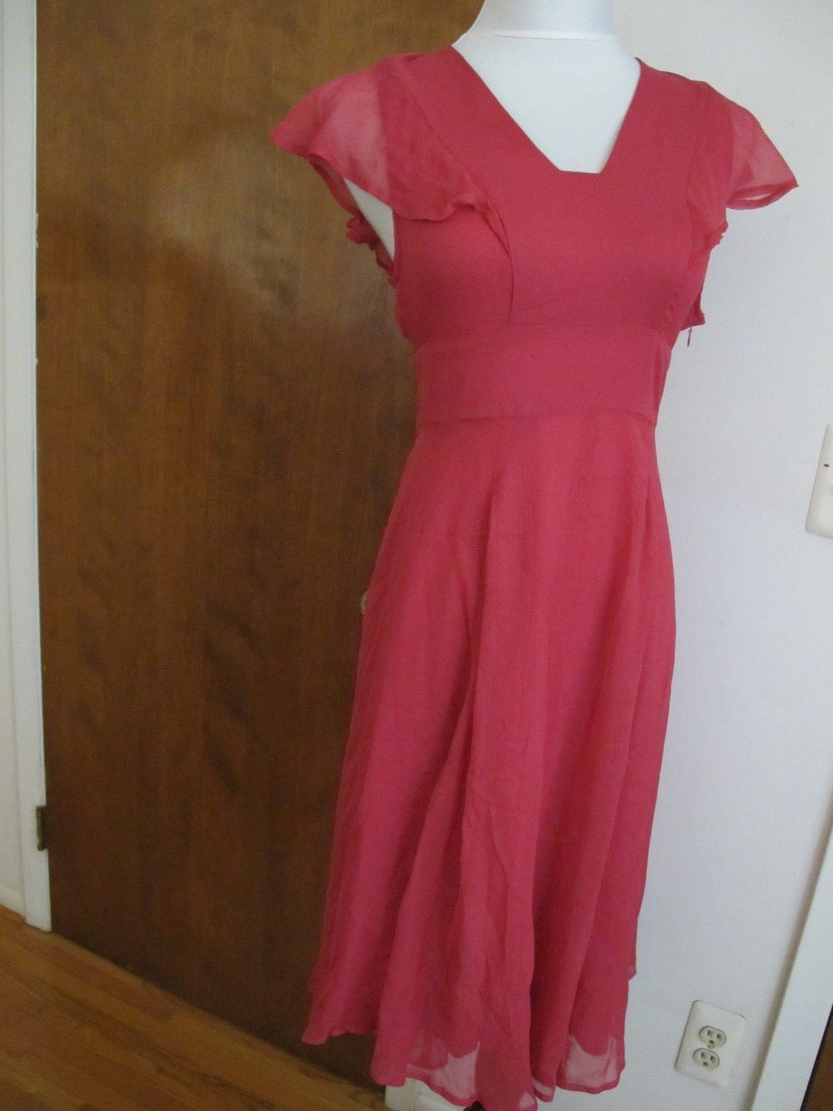 Anthropologie HD in Paris women's Pink/Rose Silk Dress Size 4 