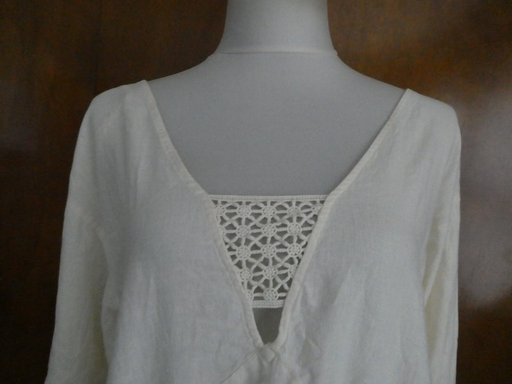 Free People women's ivory linen/rayon crocheted long sleeves top size small