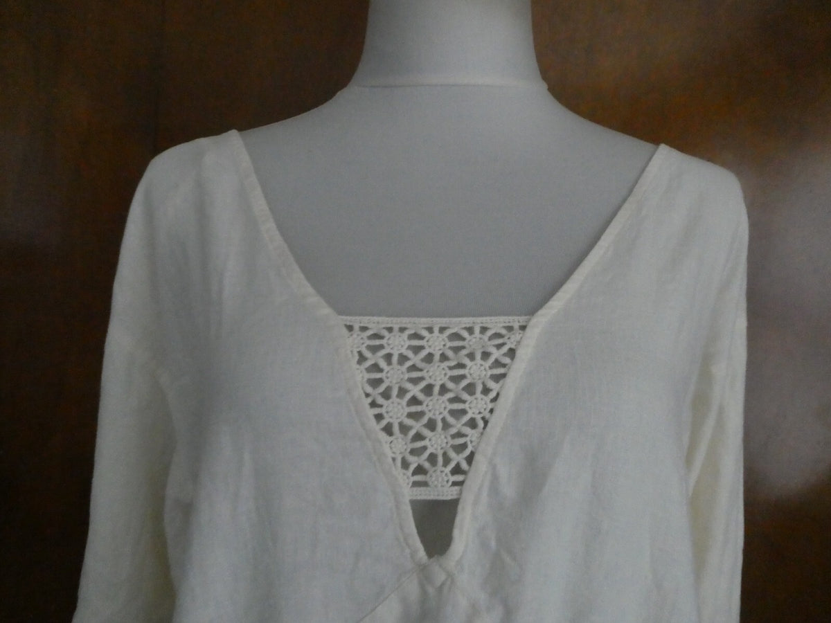 Free People women's ivory linen/rayon crocheted long sleeves top size small