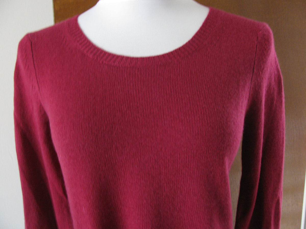 Aqua Women's Crinson Cashmere Asymmetric Back Detailed Sweater New