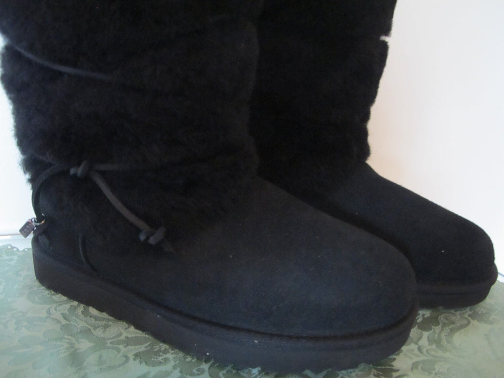Ugg Australia women’s black suede and sheepskin New boots 