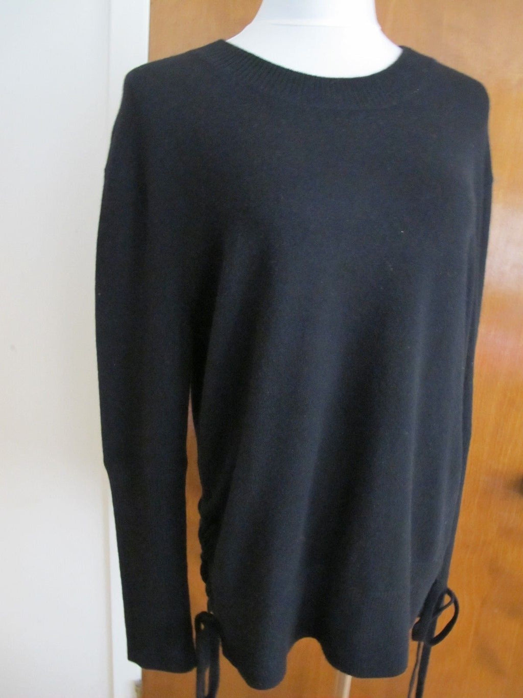 Bloomingdale Aqua Women's Black Cashmere Detailed Sweater Size New