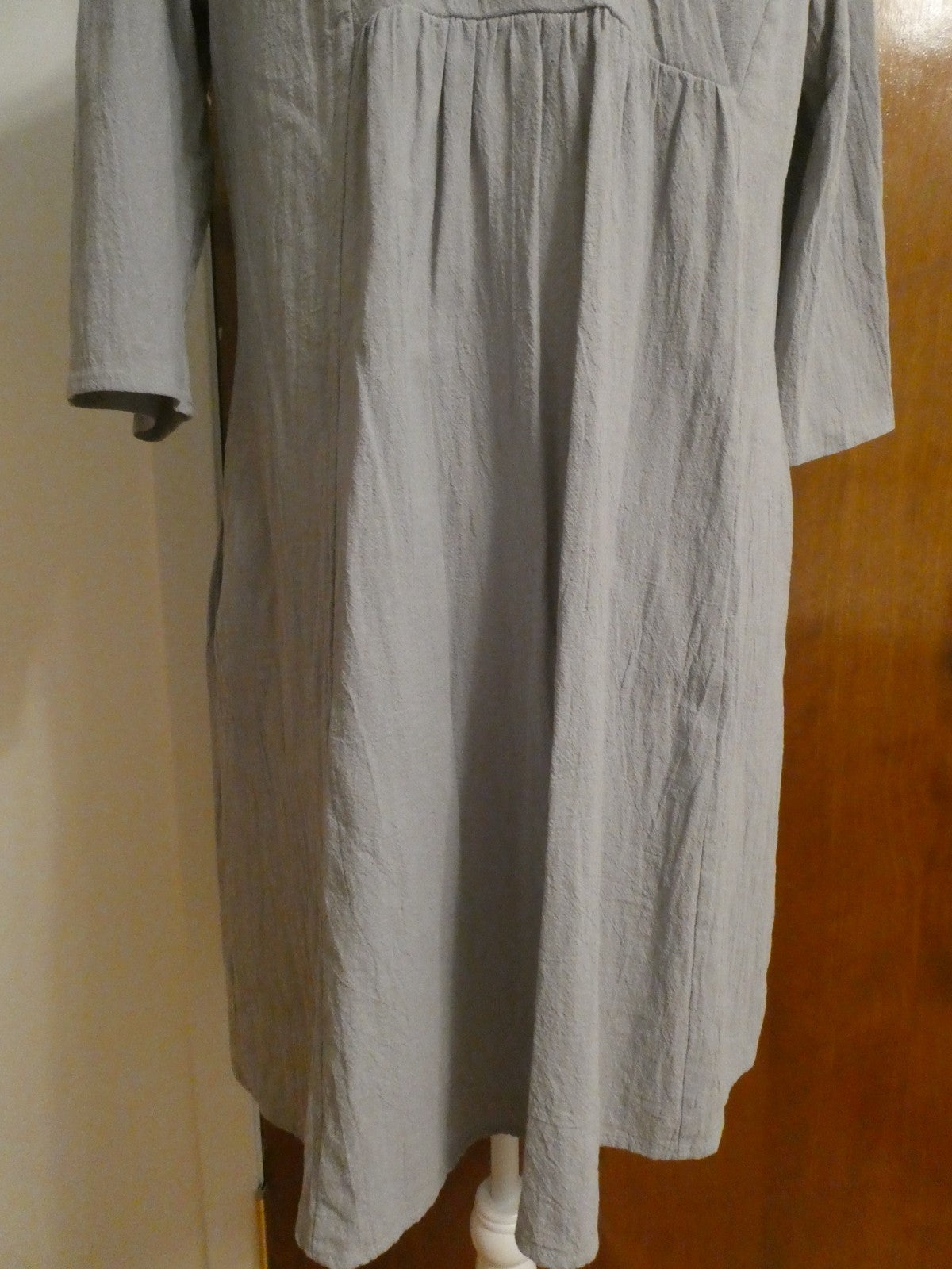 Gray Textured Shift Dress XL Fits L V-Neck Empire Waist Pockets Casual Macy's