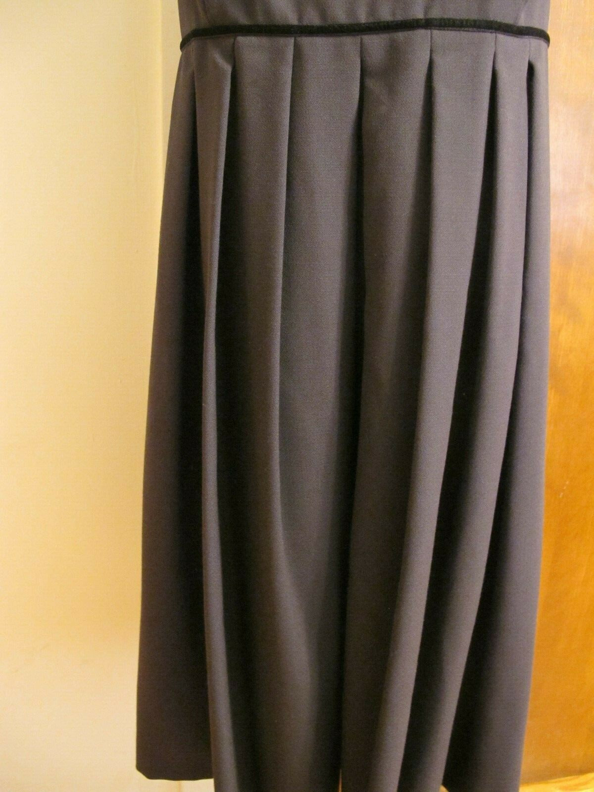 Tahari Arthur S.Levine women's eggplant overalls inspired evening dress size 10