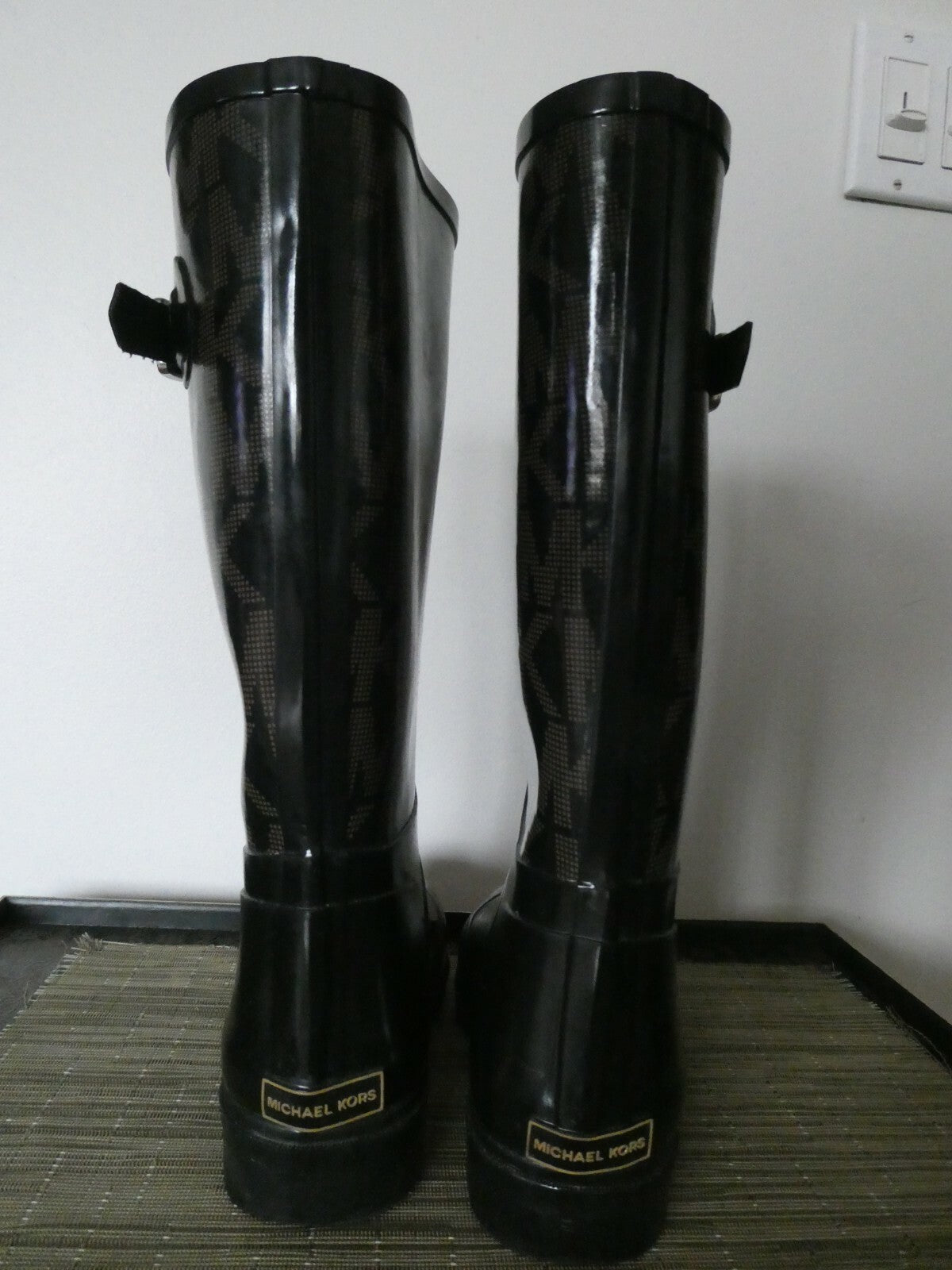 Michael Kors women's black/ brown round toe rain boots size 6M
