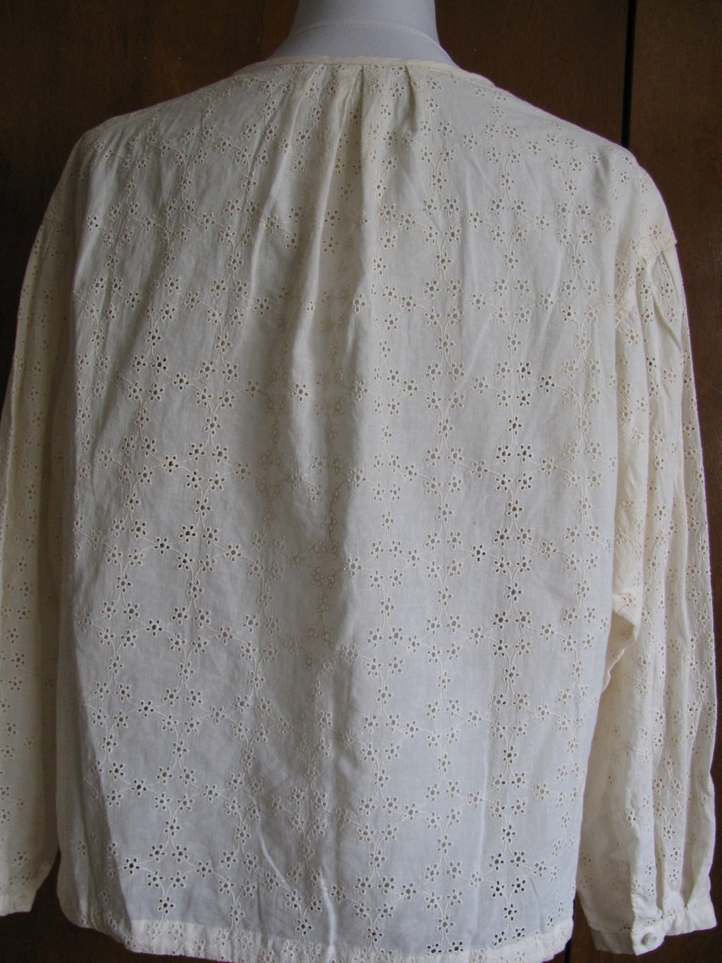 Free People women's 3/4 Sleeves ivory cotton crocheted fabric tunic top Medium 