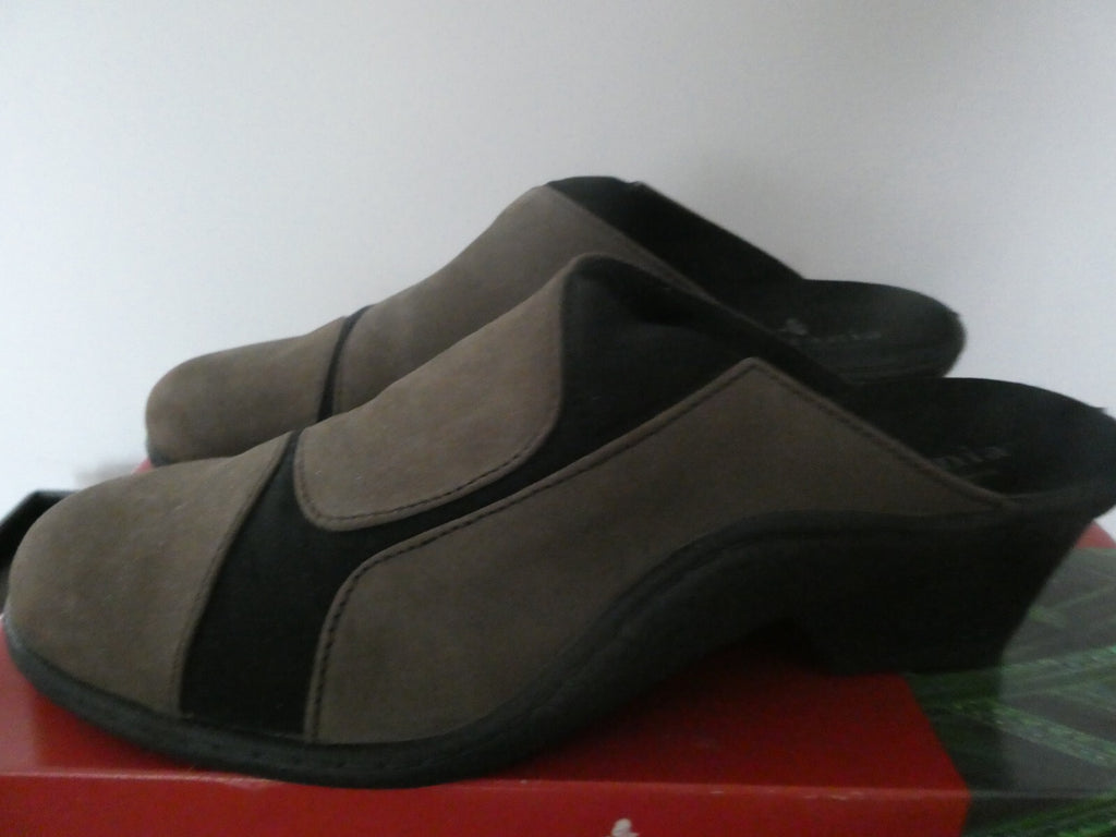 Portania Mokassina taupe nubuk brown suede mule women’s US 9 EU 40