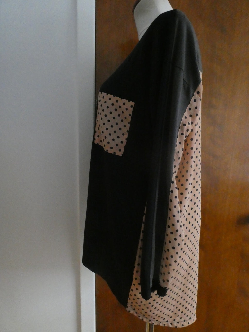 Tulipian women's black multi color long sleeves top size large