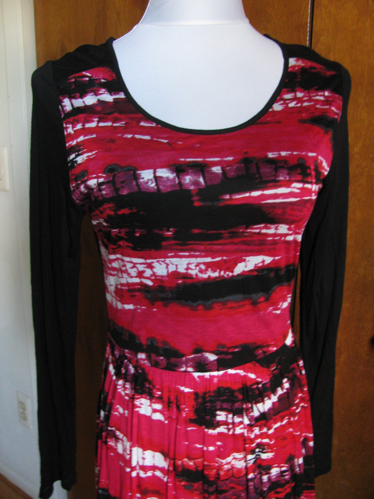 Kensie women’s black poppy combo lined viscose dress Medium