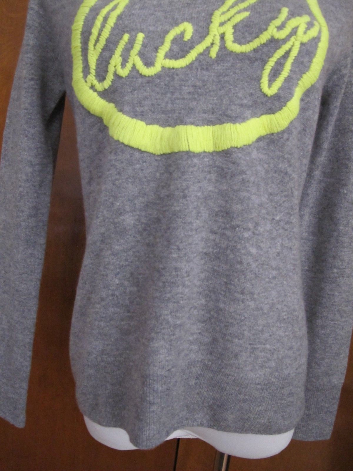 Aqua Women's Gray Cashmere Very Soft Sweater With Word Lucky Size XSmall NWT
