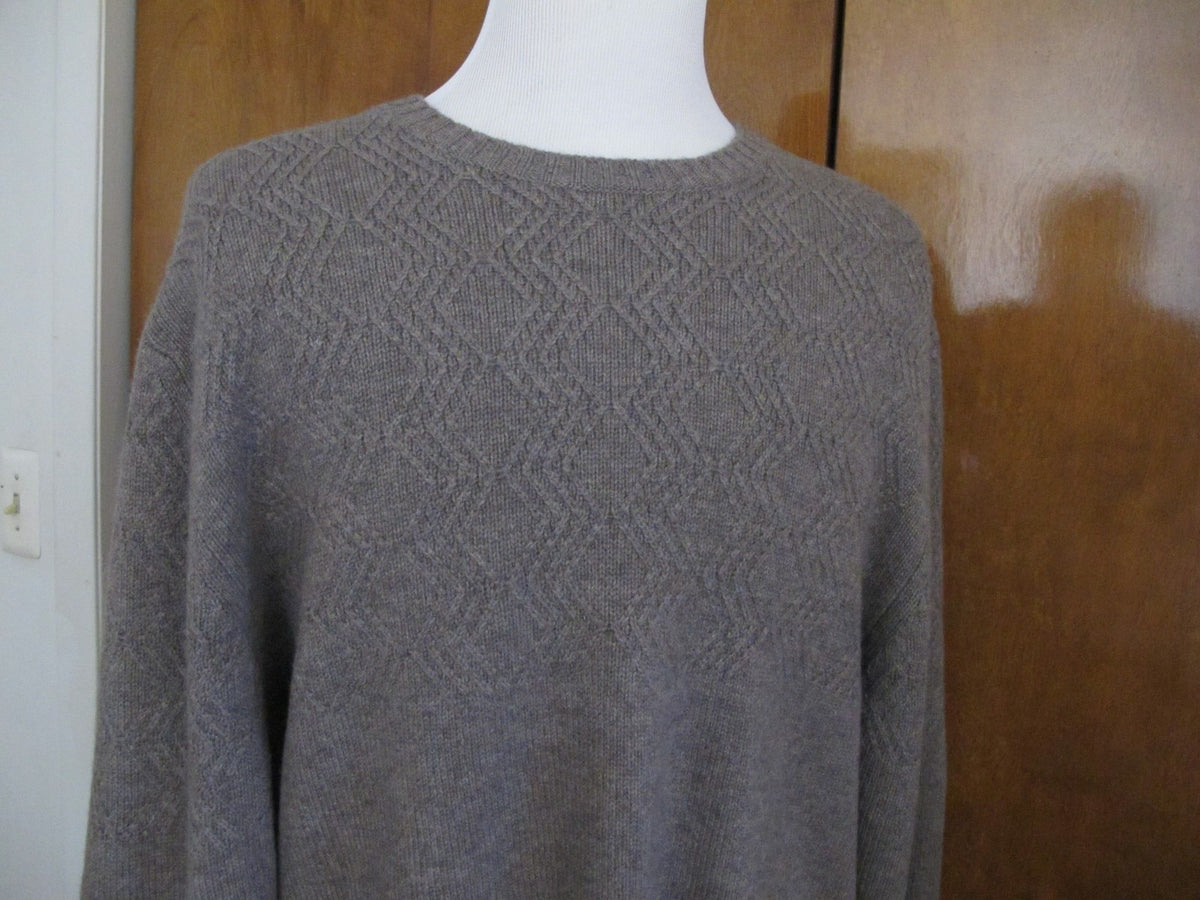 Bloomingdale's men's  toastdalmond crewneck cashmere sweater size XXL New