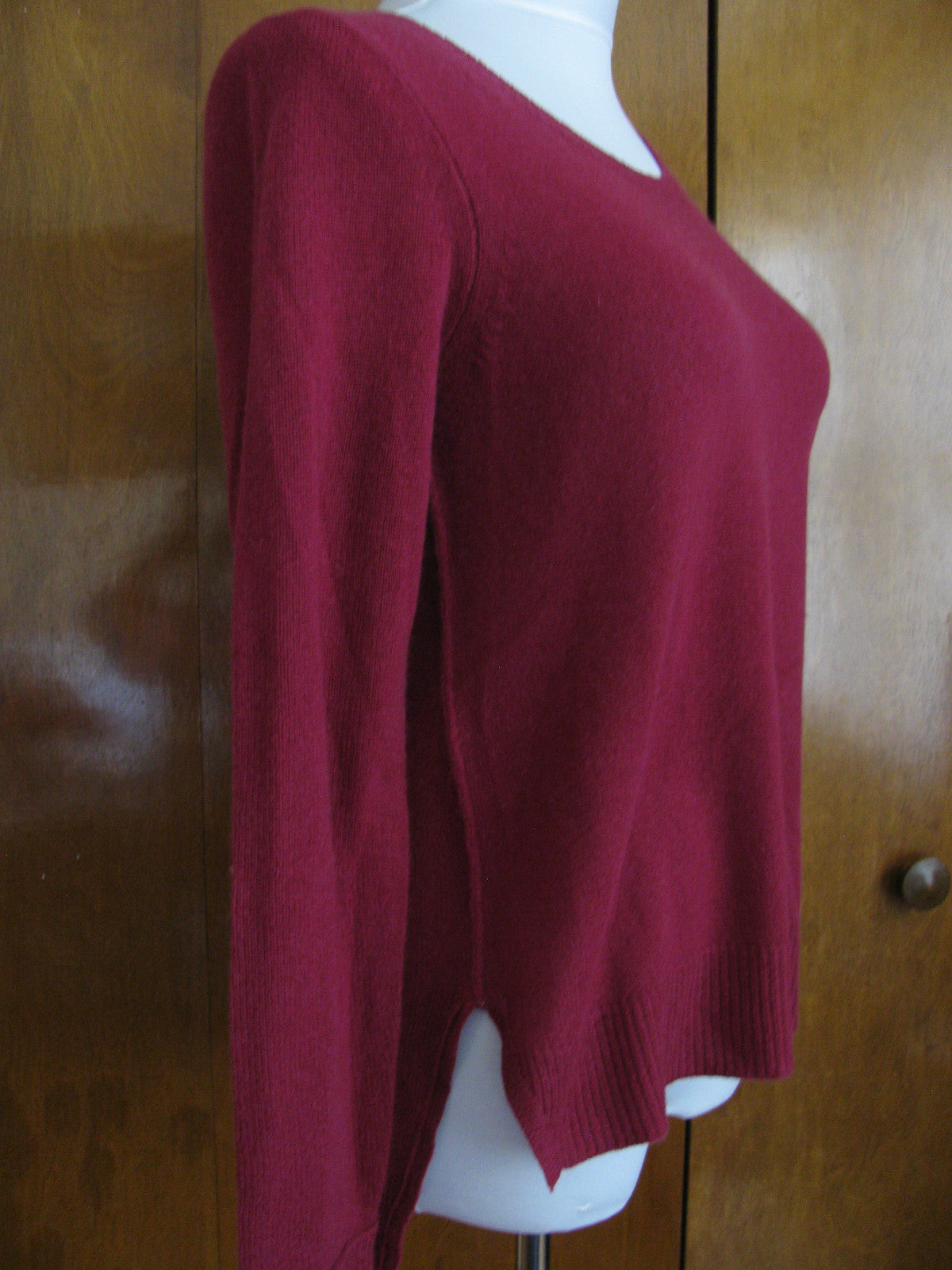 Bloomingdale Aqua Women Crinson Cashmere Asymmetric Back Detailed Sweater