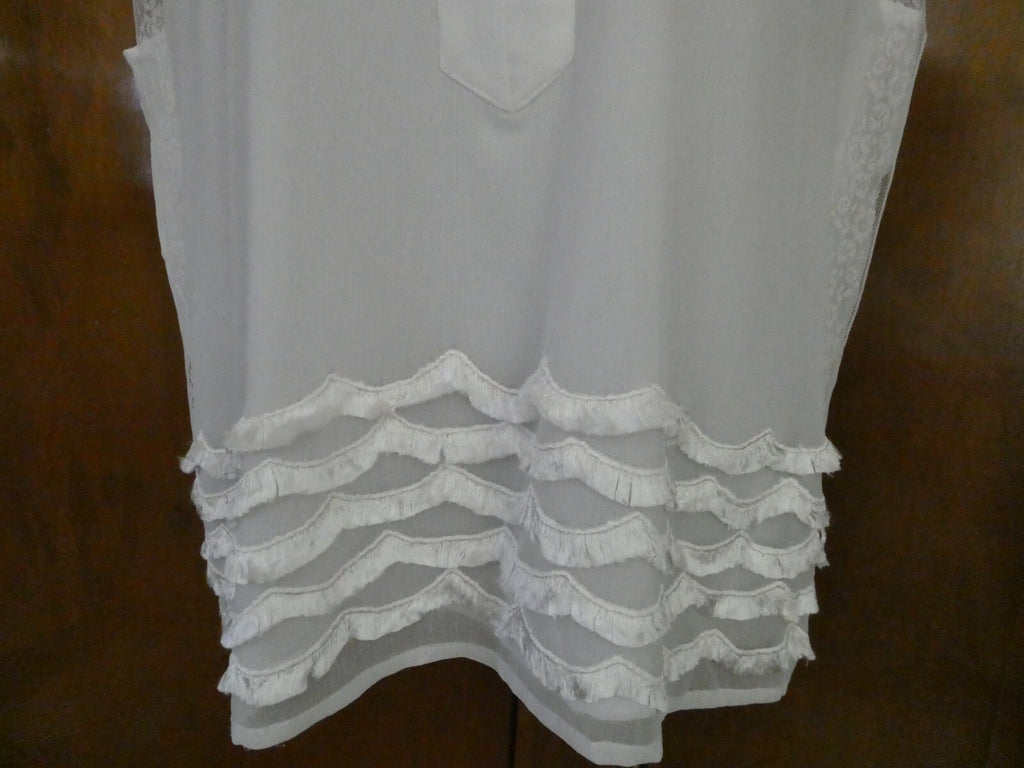 Anthropologie Ranna Gill Women's Decorated Detailed Lined White Top Size Large