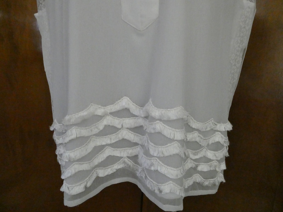 Anthropologie Ranna Gill Women's Decorated Detailed Lined White Top Size Large