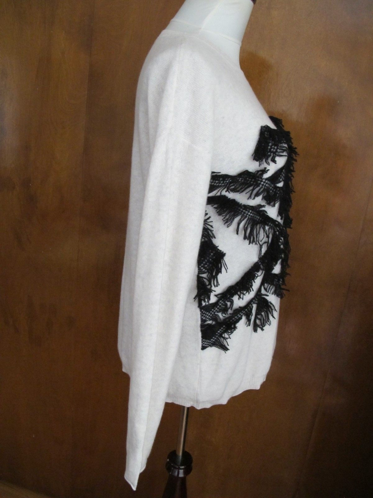 Bloomingdale Aqua Women's Ivory Black Cashmere Soft Detailed Sweater Medium