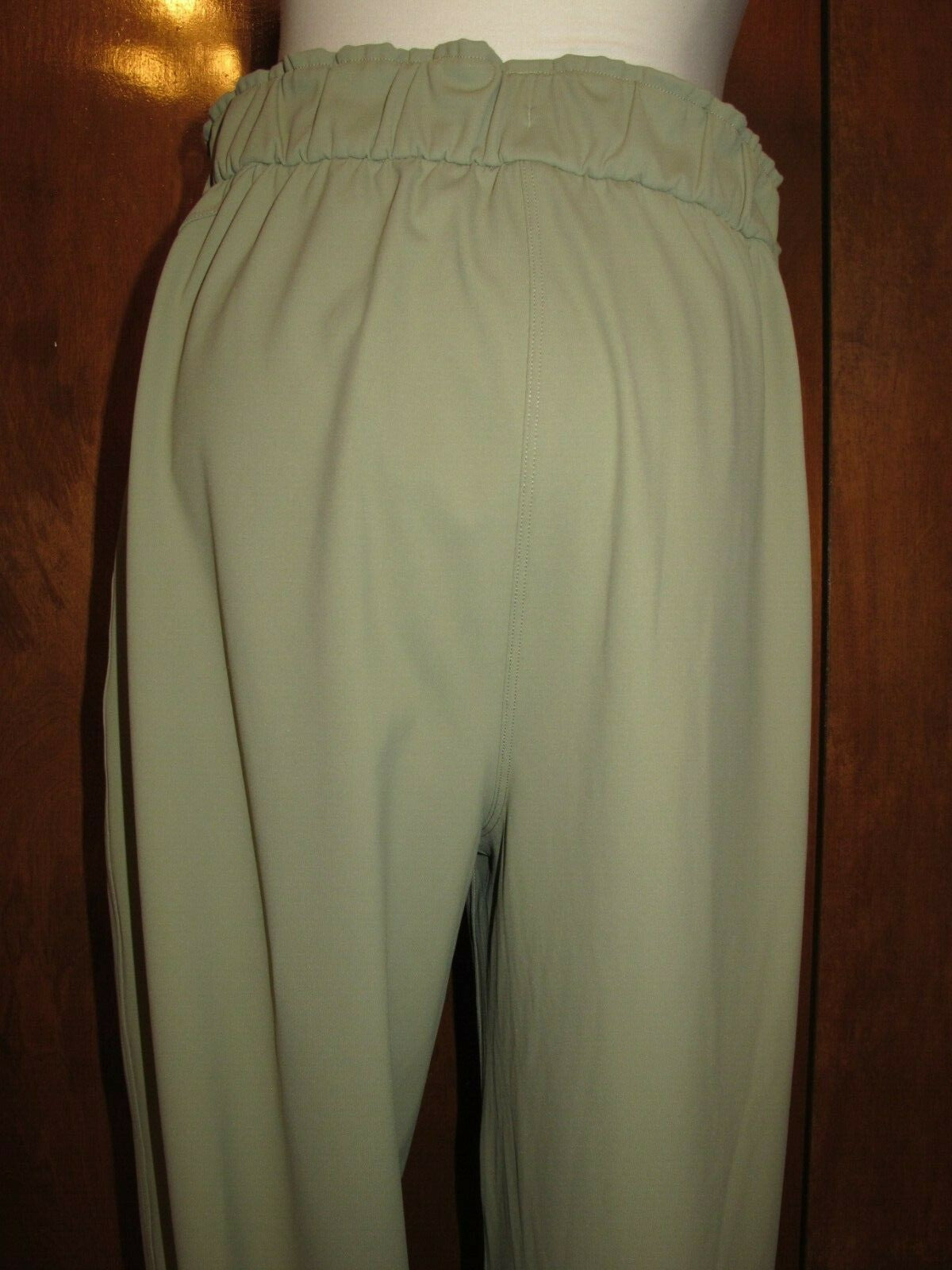 Lululemon Women's Green Stretch High Rise 7/8 Length Pant RSMG 