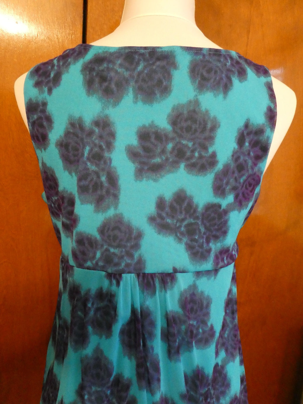 New York &Company women's stylish green/navy top size large