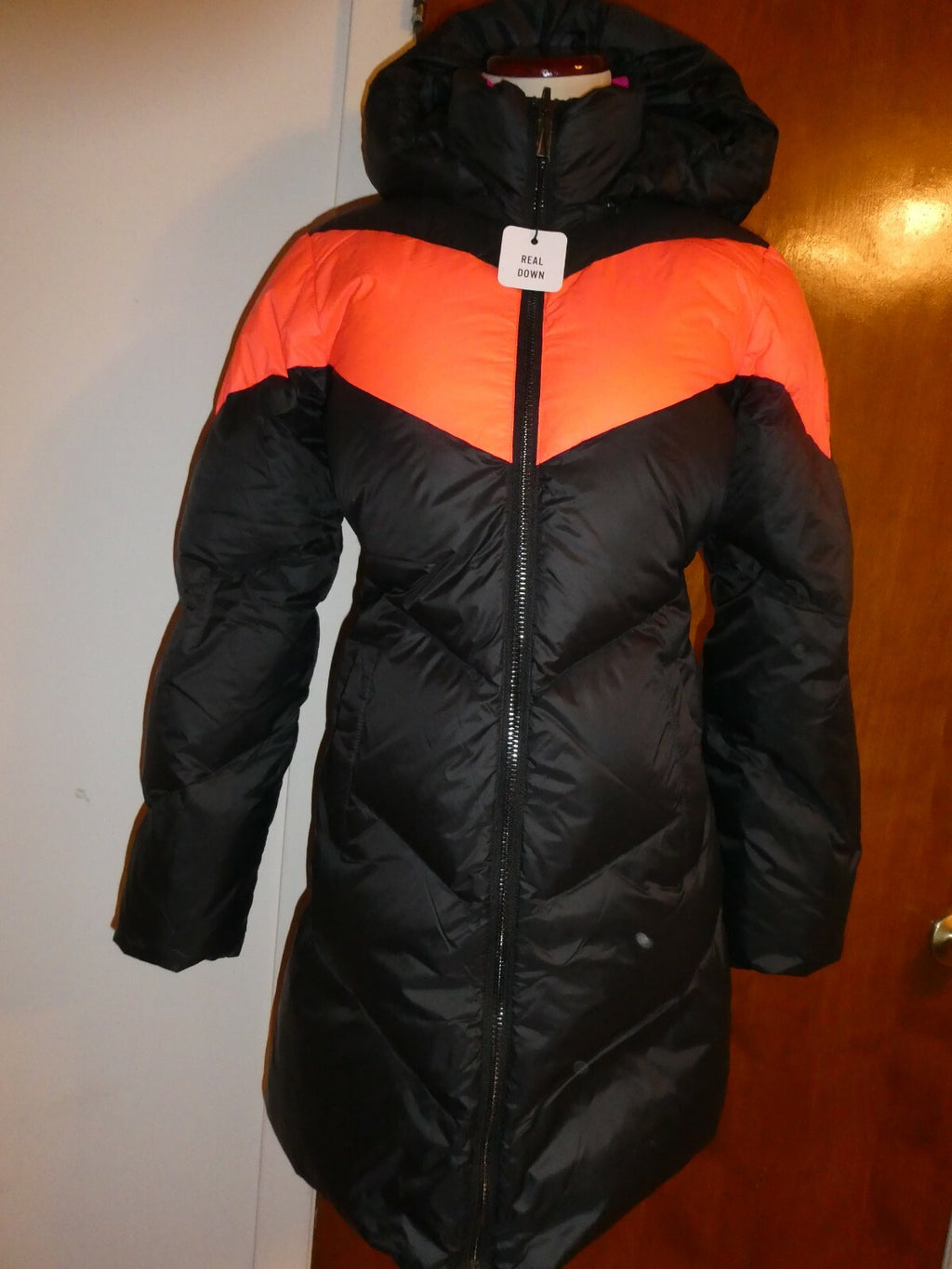 Armani Exchange Women's Black/Orange Reversible Winter Padded Jacket Coat XS