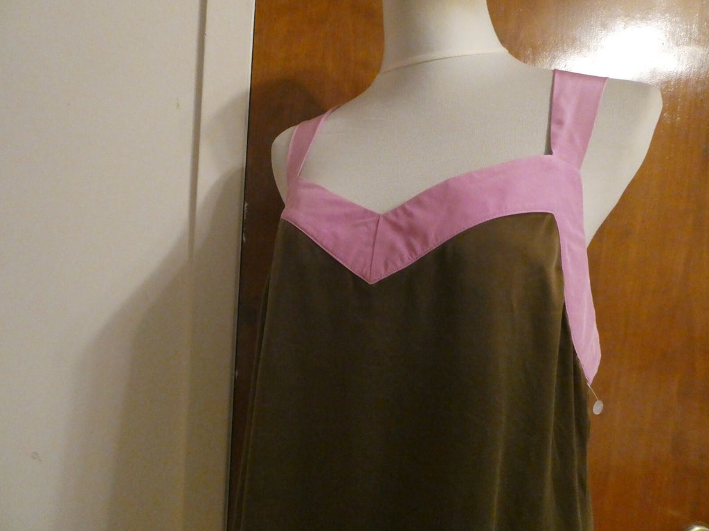 French Connection women's bullfrog/mulberry silk/ rayon top size 12 retail $118