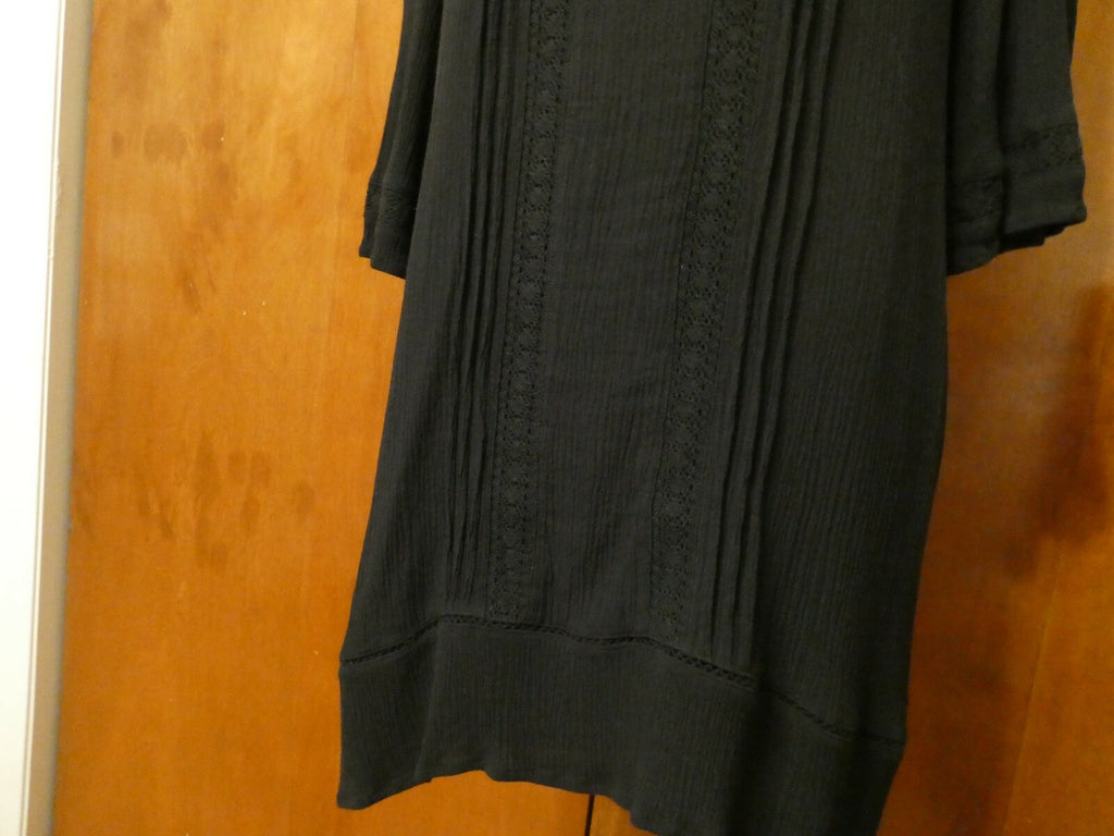 Sanctuary women’s black 3/4 sleeves detailed lined rayon dress Small