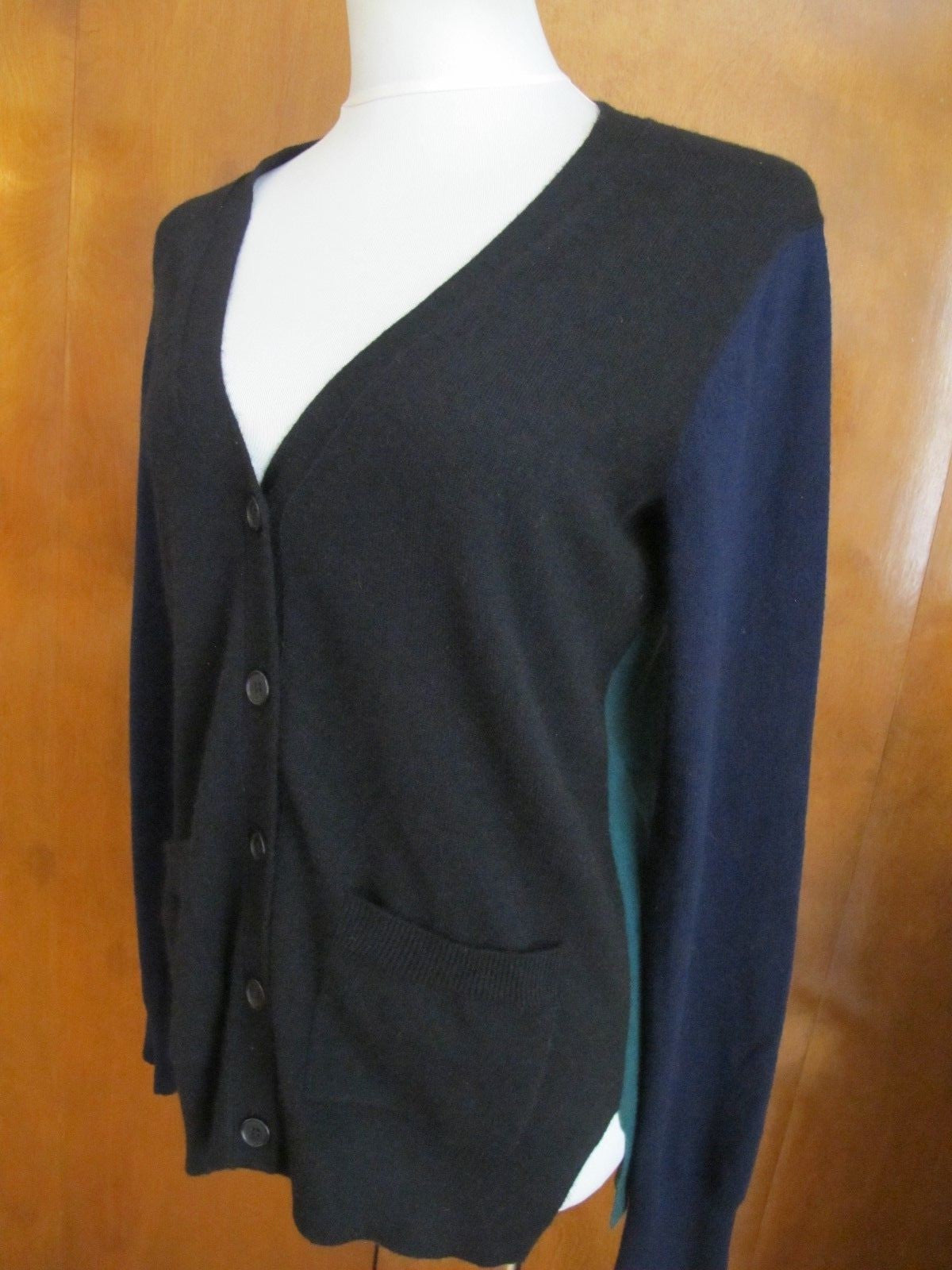 Aqua Women's Black Emerald Navy Cashmere Buttoned Cardigan Small
