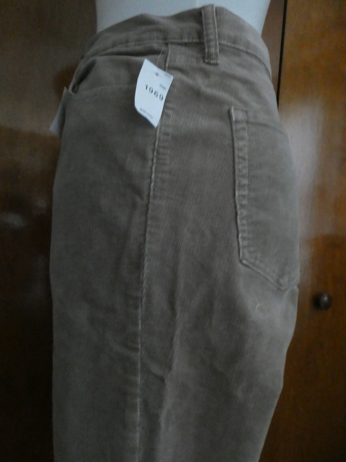 Gap skinny high rise women's beige pants size 33 regular