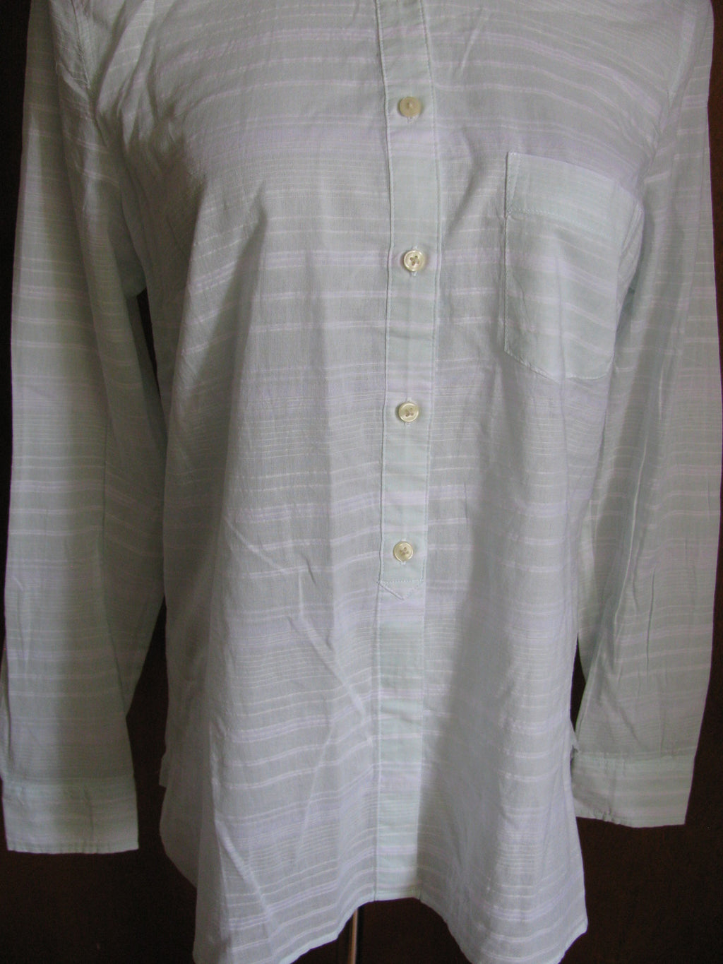 Gap women's light green cotton lightweight shirt size Medium 