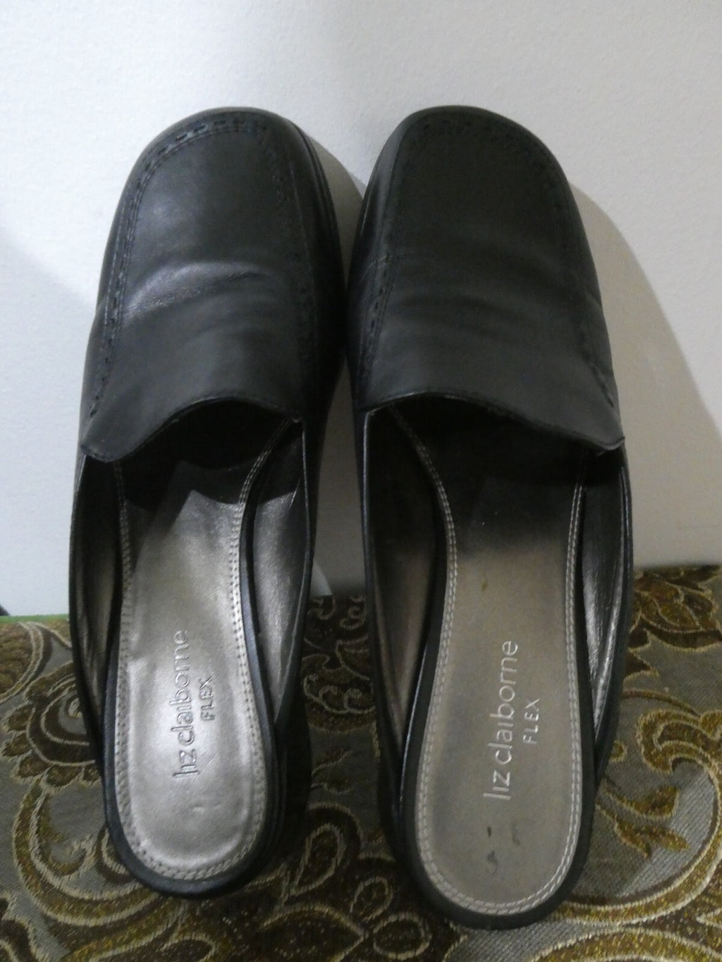Liz Claiborne Flex Women’s Black Leather Slip On Shoes Size 8M