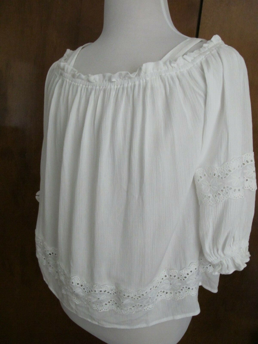 CC women’s ivory detailed trimmed open shoulder blouse top XLarge 